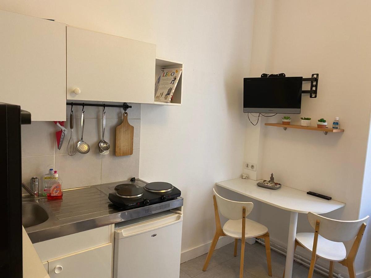 Studio Centre Ville Avec Ascenseur 3Min Des Thermes Aix-les-Bains Bagian luar foto