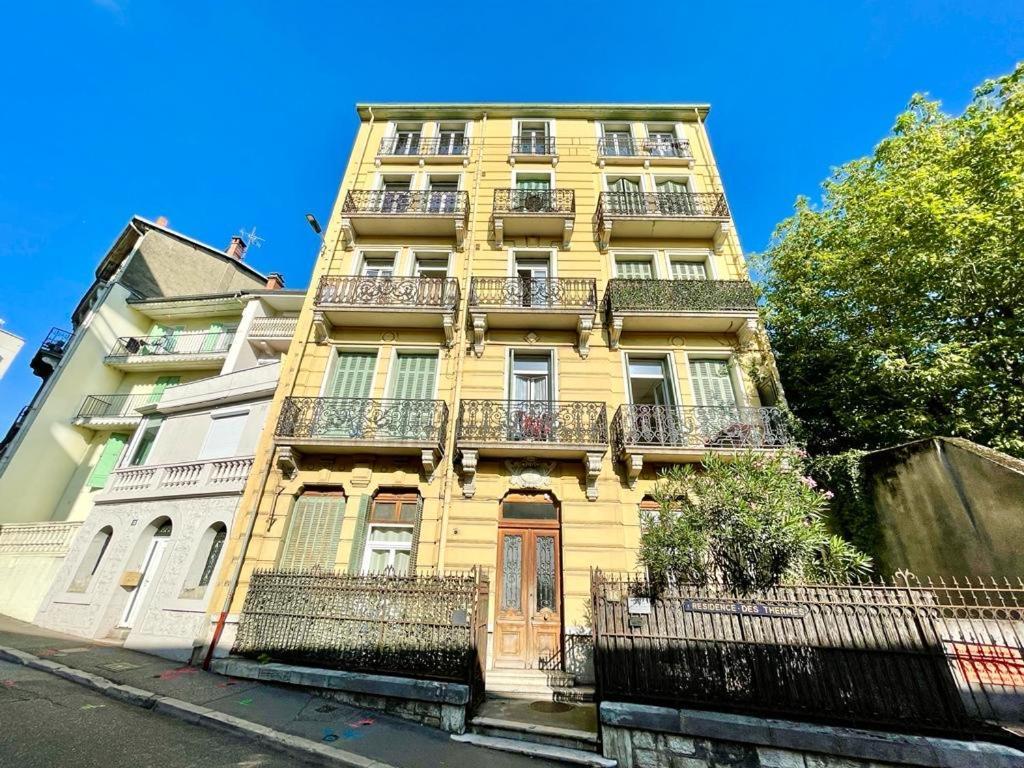 Studio Centre Ville Avec Ascenseur 3Min Des Thermes Aix-les-Bains Bagian luar foto
